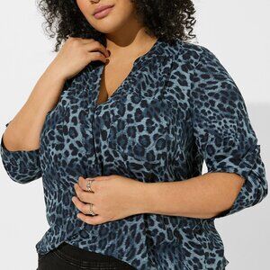 TORRID Blue Leopard Harper Georgette Pullover 3/4 Sleeve Blouse